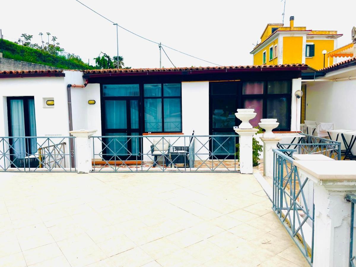 Hotel Piccolo Paradiso Del Gargano 3*